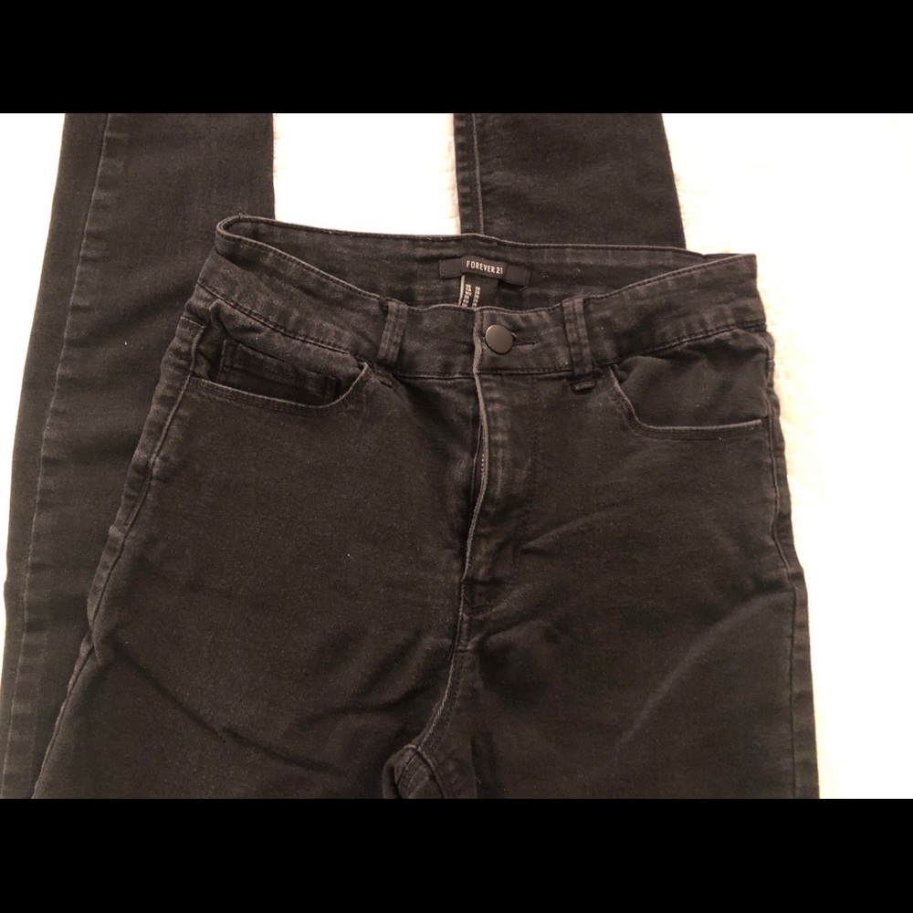 Black skinny jeans with lots of stretch!